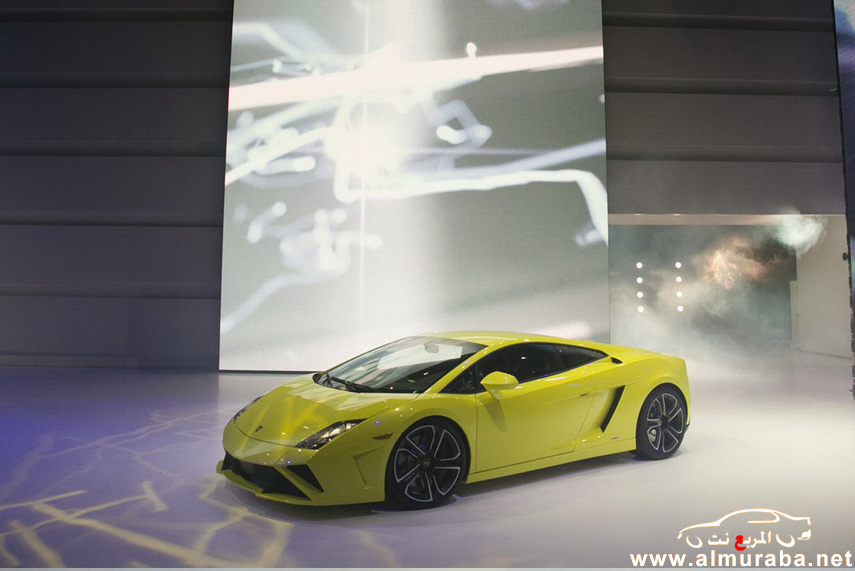 سيارات لمبرجيني افنتادور وجلاردو تنافس بشراسة بعد الكشف عنها في معرض باريس Lamborghini 2013 4